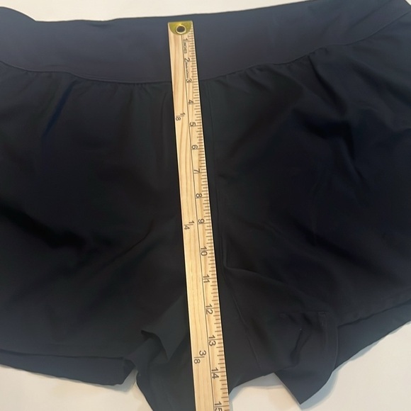 Nike Solid Element Women's Black Board Shorts (Plus Size) Size 1X - Picture 6 of 9